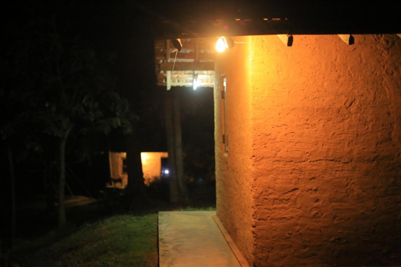 Hidden Well Hiriketiya Hostel Dickwella Exterior photo